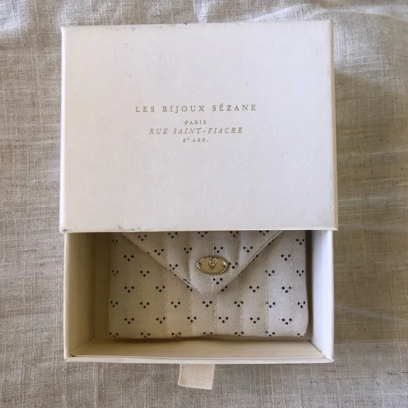 Sézane 9-Carat Gold Sara Pendant || “K” - Picture 10 of 10